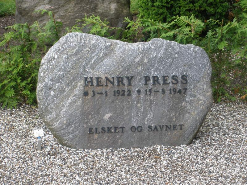 Henry Press.JPG
